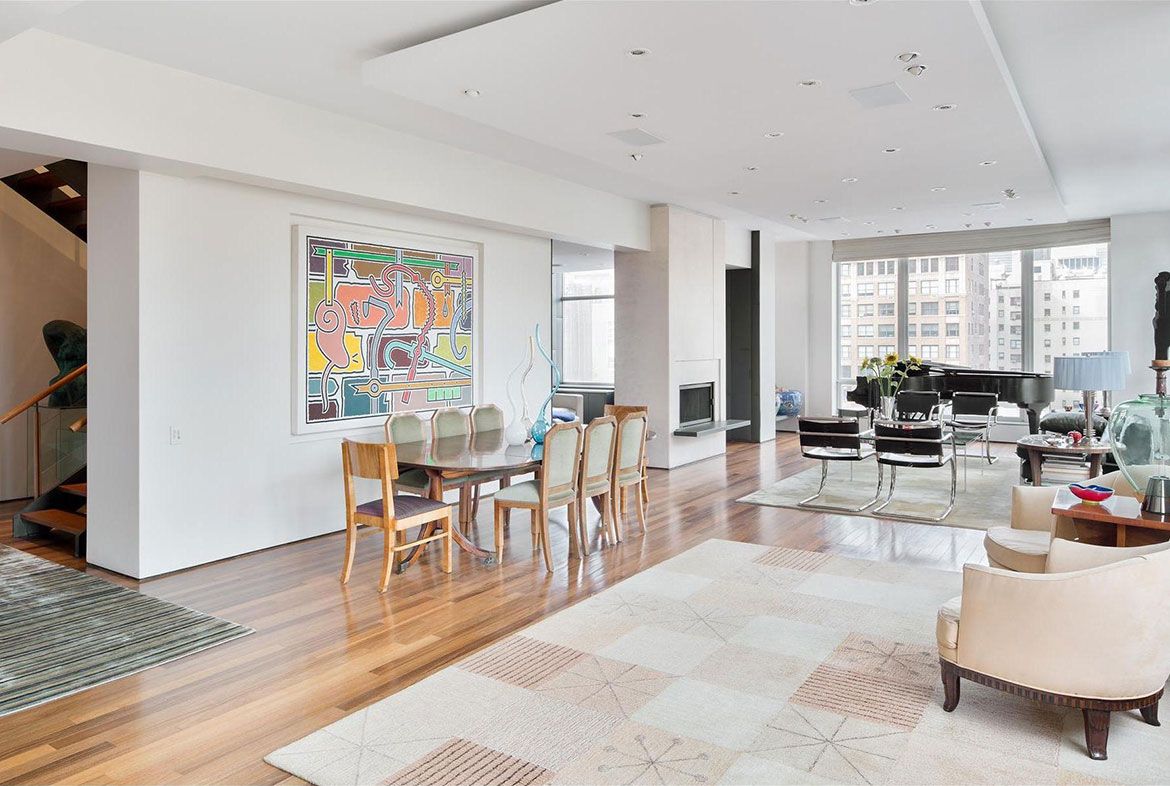 Luxury villa with pool